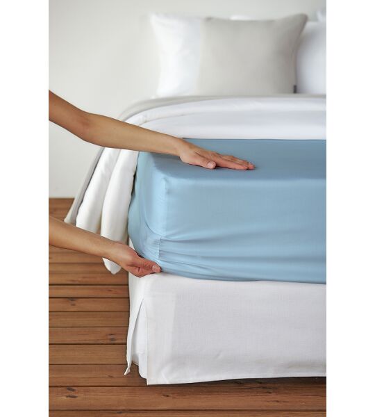 Azur-N21 LIVING-HOME Satin Uni Azur