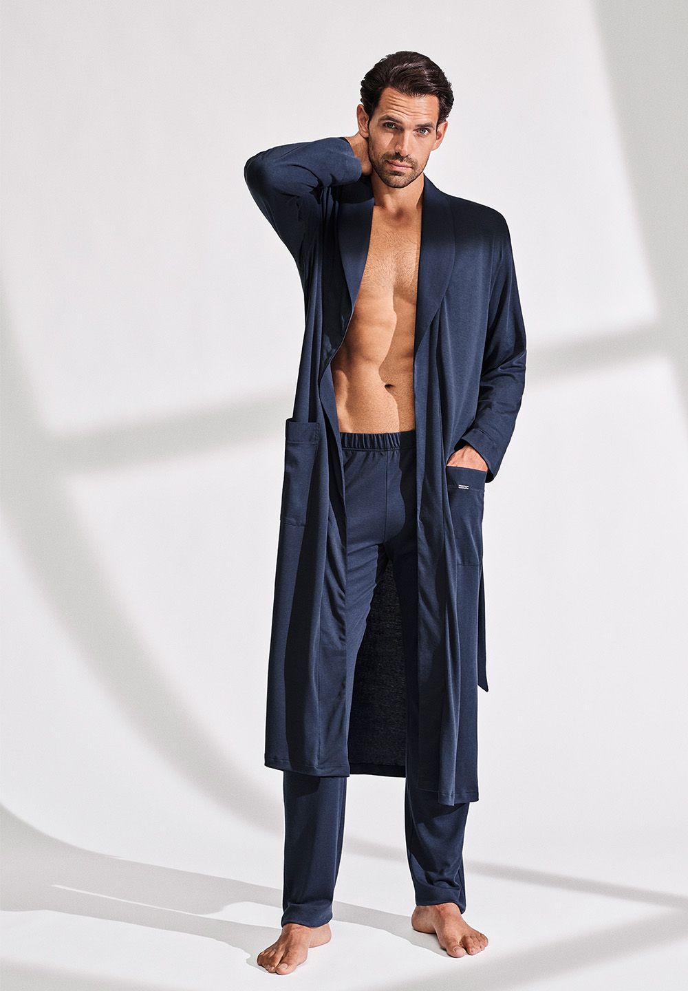 Morgenmantel NIGHT & DAY in Black Iris Morgenmantel NIGHT & DAY in Black Iris