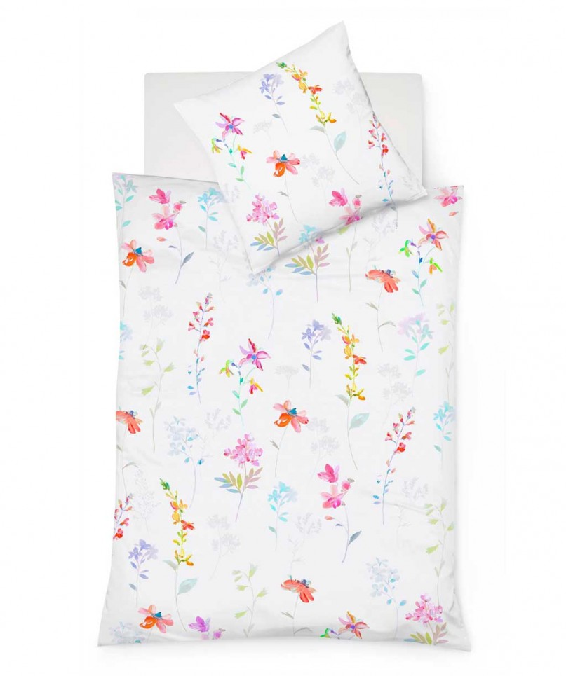 42049-farbige-bluten-und-blumen-auf-feiner-batist-bettwasche-hintergrund-in-naturweiss Baumwoll-Bettwäsche Saint Tropez Flower