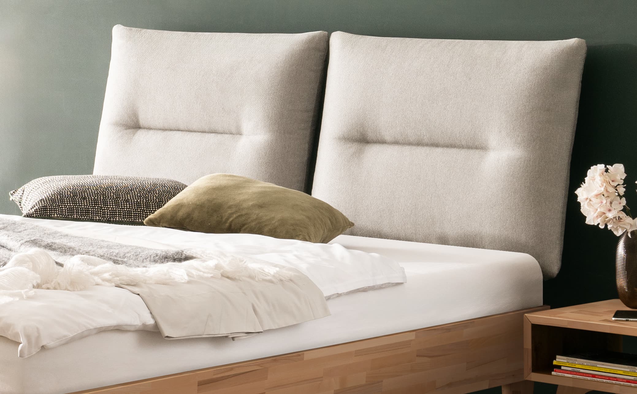 Bett Emilia 180x200cm in Kernbuche