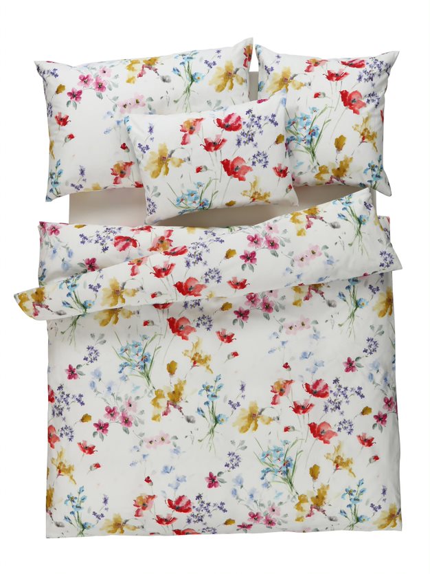 50-301-17-Stine-Bettwasche Bettwäsche Stine von Tamara R in satin mit aquarellierten Blumen