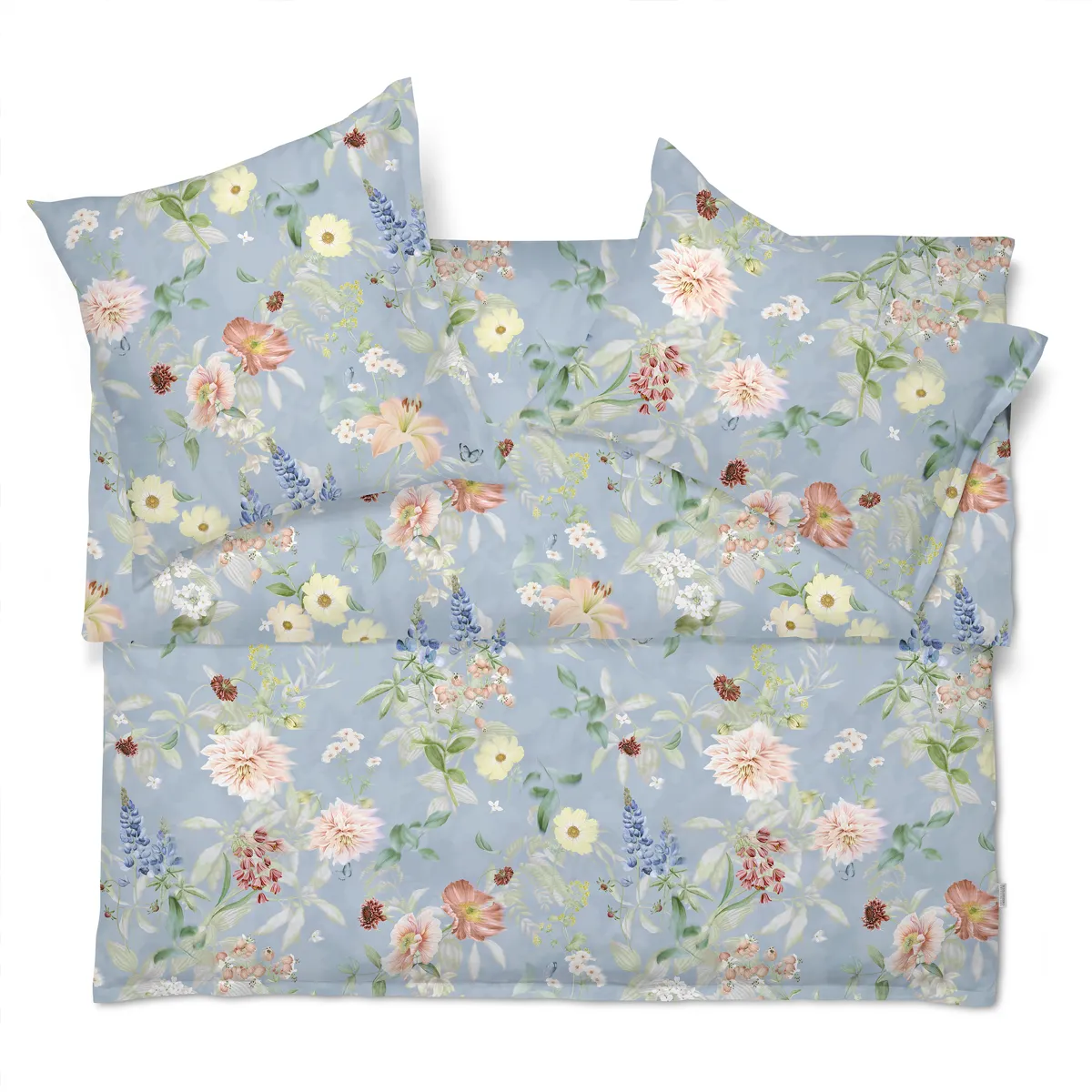 Bettwäsche Aven – Frühlingsblüten auf sanftem Blau