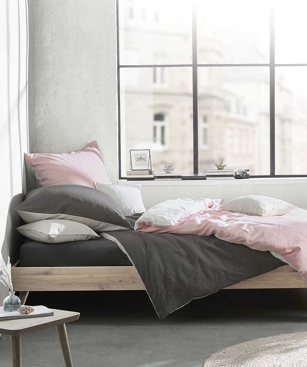 Bettwaschekombo-porvence-leinenbaumwolle-mit-pink-creme-4011und-schiefer-leinen-von-fleuresse Provence Wändebettwäsche Kombination