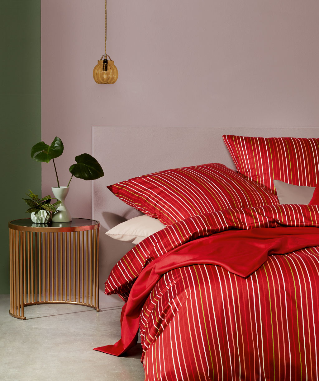 Bettwäsche Marsala in Rot mit feinen Streifen